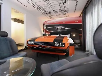 V8 Hotel Koeln At Motorworld Alemania