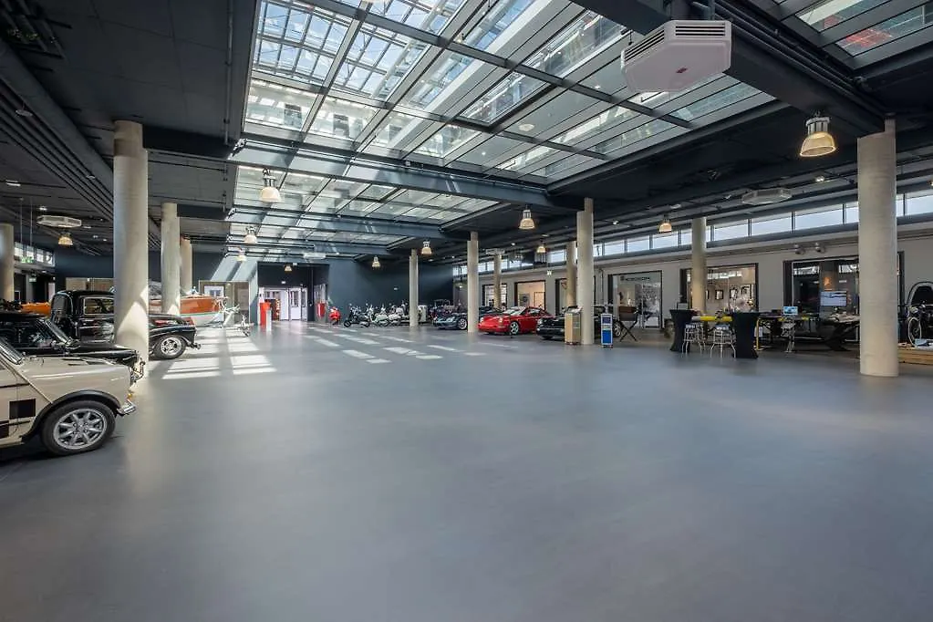 ****  V8 Hotel Koeln At Motorworld Alemania
